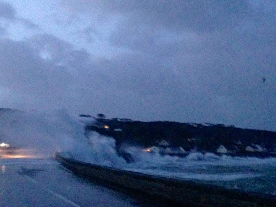 Guernsey Language Commission (@languagegg) on Twitter photo Méfi-ous, la Tourmente Ciarán s'en viant. I prédisent qu'i vent'ra jusqu'à 95 milles à l'haeure, qui fait prépâr-ous pour la! Warning, Storm Ciarán is coming. Winds of up to 95 mph forecast, so prepare for it. <a href="/Govgg/">States of Guernsey</a> gov.gg/stormciaran Méfi-ous, la Tourmente Ciarán s'en viant. I prédisent qu'i vent'ra jusqu'à 95 milles à l'haeure, qui fait prépâr-ous pour la! Warning, Storm Ciarán is coming. Winds of up to 95 mph forecast, so prepare for it. <a href="/Govgg/">States of Guernsey</a> gov.gg/stormciaran