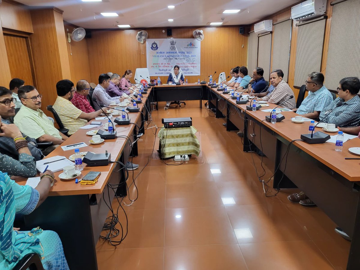 Vig.awareness prog held at siliguri CGST Commissionerate conference hall where officers of CGST, Customs, Audit circles, DGGI, DRI stationed at Siliguri and nearby LCS participated #vigilanceawarenessweek2023 @CVCIndia @cbic_india