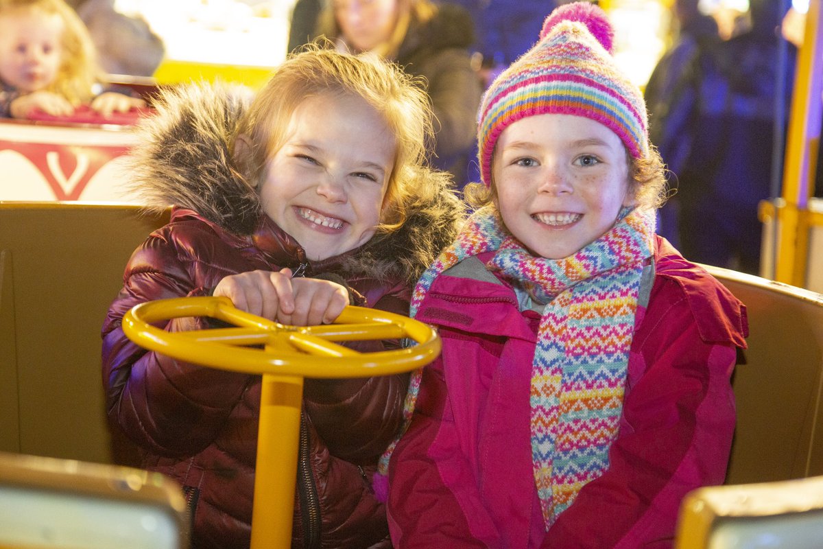 🎆FUNFAIR &amp; FIREWORKS

What better place to take the children for #BonfireNight than #GiggLane THIS FRIDAY!

Have you booked your place yet? 

📲buryfcss.merlintickets.co.uk/product/EVENT0…

#Bury #Community #BuryFC