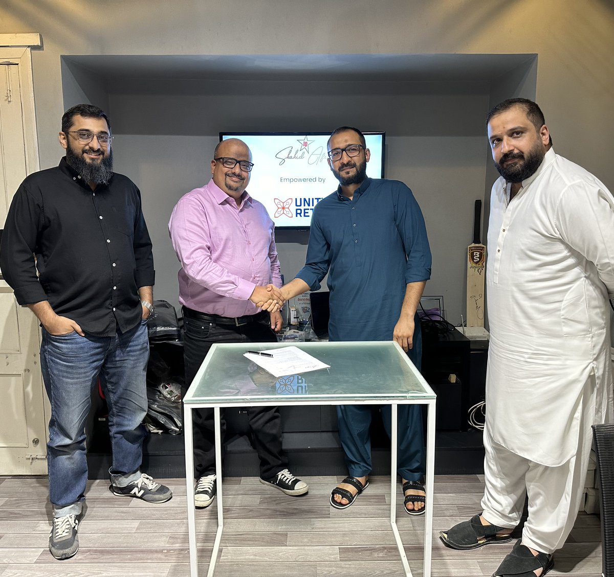 unityretail's tweet photo. Shahid Afridi brand is powered by Unity Retail, now offers lightning-fast order fulfillment, just the way LALA likes it.
We're hitting it out of the ground!
#ShahidAfridi #UnityRetail #FastFulfillment #EmpowerSellers https://t.co/dprEMkipjt