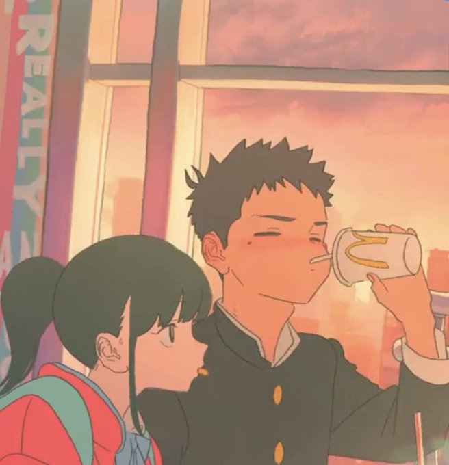 お前マックのカップでそんなんやったら大惨事になるぞ 