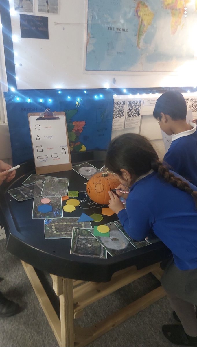 Lift_Feversham's tweet photo. Children in year 1 busy learning tricky words in their provision area. #havingfun #curiosity #enjoyinglearning #waytogo
@AETAcademies @CNicholson_Edu #edutwitter @IramFaz @Claire_Heald @vianclark https://t.co/dhHoAAckFF