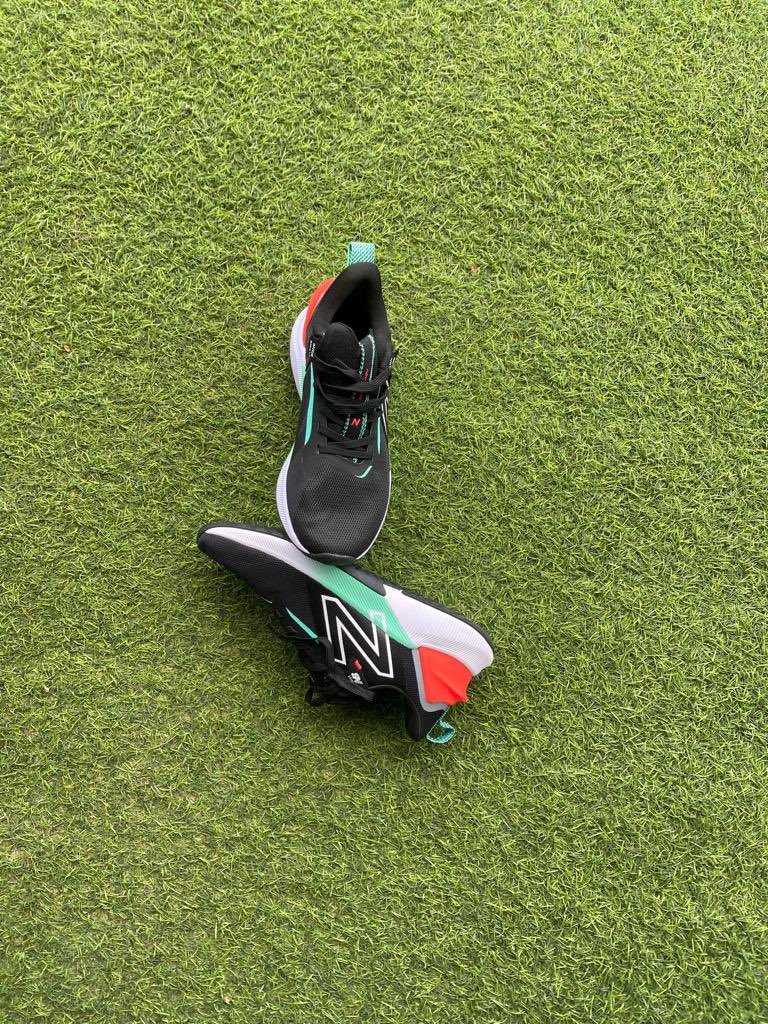 bro__jk's tweet photo. Vitu za “i run” hivi hapa kwa mwendo wa 95k tu.😂

📍Mbezi B, Africana 
📞0682448630 https://t.co/qfYqpsrxZf