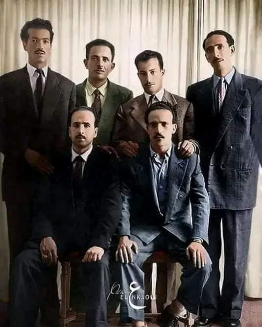 Zaina_HD13's tweet photo. #1_november #1_نوفمبر #الثورة_التحريرية #إندلاع_الثورة_التحريرية 1 نوفمبر 1954 إنطلاق أول رصاصة ضد الإحتلال الفرنسي لإسترجاع الحرية والكرامة وإسترجاع الأرض 
L'histoire,  l'honneur et la fierté 🇩🇿❤

#Novembre54 https://t.co/ouqXcEp76I