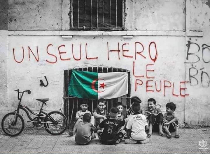ImenAmy1's tweet photo. المجد و الخلود لشهداء #الجزائر 
المجد و الخلود لشهداء #فلسطين 
Gloire et éternité à nos martyrs 
Glory and eternity to our martyrs
#نوفمبر  #الجزائر_فلسطين #GazaGenoside 
#StopGenocideInGaza #November1st #ثورة_نوفمبر #ثورة_الأبطال_وعهد_الرجال https://t.co/MxzHUmyXWa