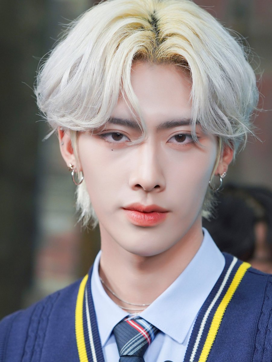 이브 🦢 #520 tweet media