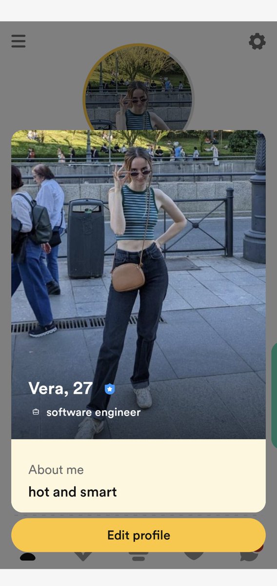 Vera 🧽 tweet media