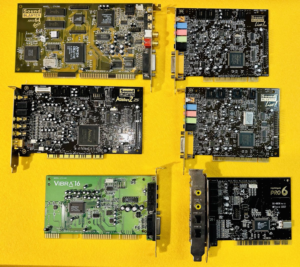 duke_cpu's tweet photo. It’s a #Soundcard!
My little #retro soundcard collection is growing with two recent additions: the #CreativeLabs #SoundBlaster Vibra 16 (Model CT4180 ISA) from 1998 and #Zoltrix‘s Nightingale Pro 6 (Model SC8838 PCI) from 2001. The latter is capable of 6 channel sound and was also directly implemented on motherboards. What’s your oldest PC soundcard?