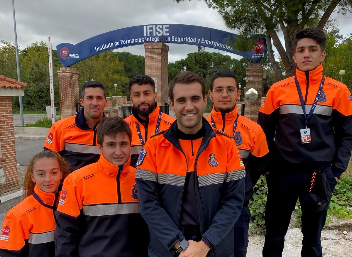 Inician su formación los nuevos voluntarios de <a href="/Prote_Valdemoro/">Prote-Valdemoro</a> que estoy seguro van a ser de gran ayuda en la ciudad, vamos a hacer un servicio puntero, Gracias a los trabajadores, concejal y especialmente a ellos.