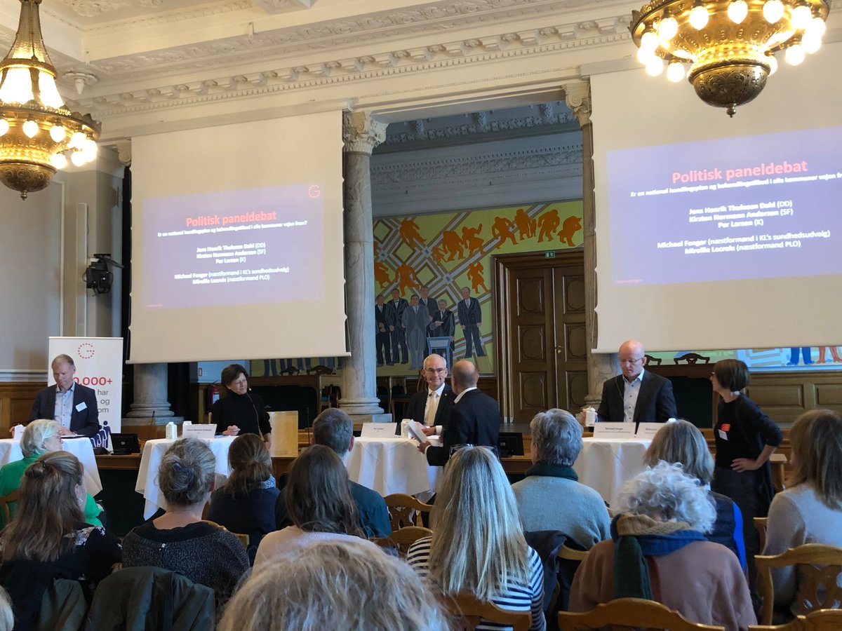 Til <a href="/Gigtforeningen/">Gigtforeningen</a> Christiansborgkonference nævner <a href="/KirstenNormann/">Kirsten Normann</a> bl.a. farmakonomer som en af de faggrupper, som skal involveres sammen med mange andre for, at vi forbedret forholdene for syge borgere, herunder de mange danskere, som har gigt. Vi er svært enige🙂 #sundpol