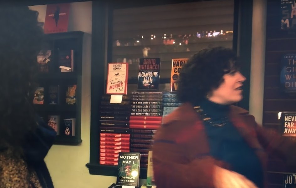 tee_sw's tweet photo. @richardosman Watching a recent US Rom-com on #netflix called 'The Noel Diary' and look what was on the stand behind them in the bookshop! Got very excited! https://t.co/gVdV8V6TrH