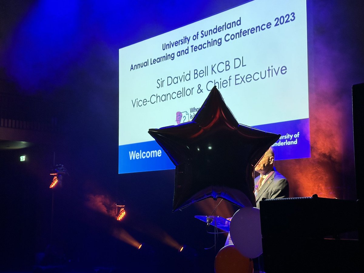 DrLancaster's tweet photo. Very enthusiastic audience here today at #SunLTCon. I’m at the wrong side of the balloons for good photos. Speaking soon as we ask whose work is it anyway (as the warmup act for @ireneglen) #academicintegrity https://t.co/bClH3NAkyW