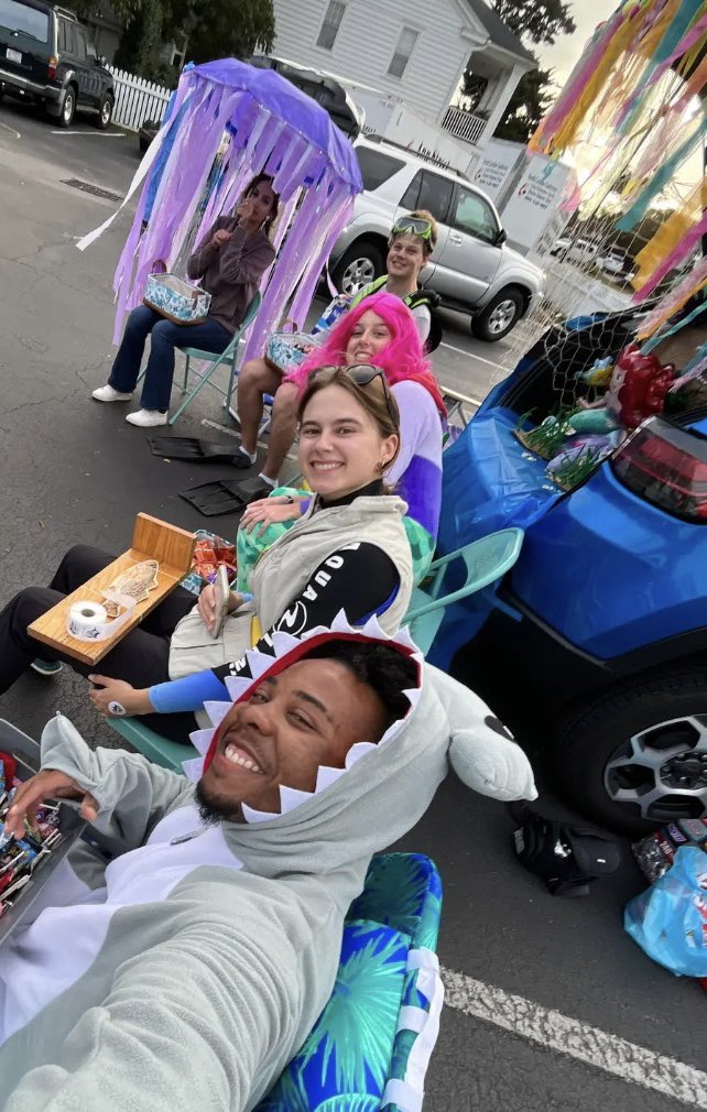 Alexis Longmire tweet media