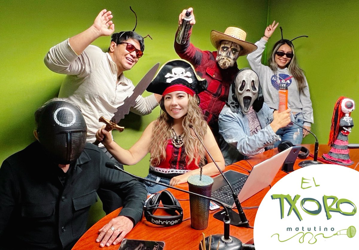 Tercer día de disfraces en cabina 

Llegaron desde un chinelo justiciero, una pirata, protagonistas de Scream y “El Juego del calamar” hasta un par cucarachas 
🤠🏴‍☠️👹🪳 ⭕️

📻103.7FM