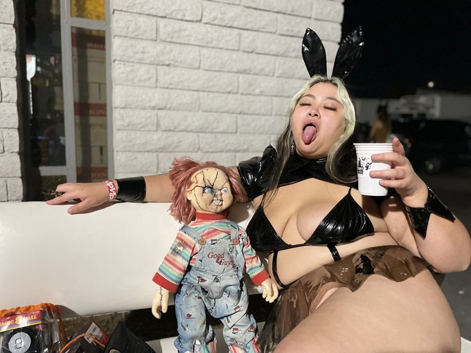 I FKN LOVE THESE PICS #chucky https://t.co/dvL0jAh46o<a href="/tag/chucky"class="tags">#chucky</a>