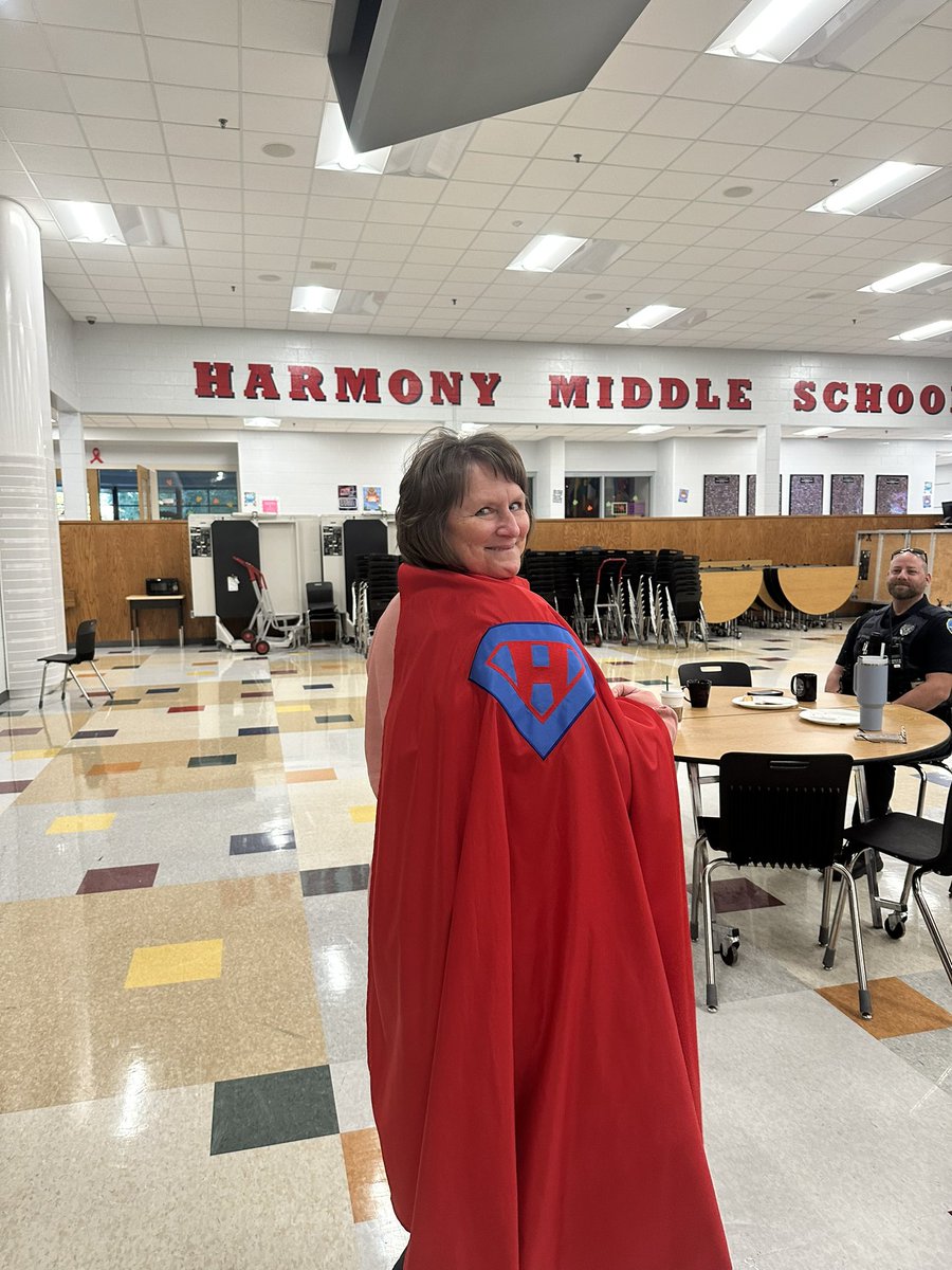HMSTBirds's tweet photo. Congrats to our October Harmony Hero! Lori Younger loves and cares about all the students, manages the front office, and builds positive relationships with everyone she encounters. Lori serves our staff, students, and community with pride, positivity, and passion! https://t.co/2iZnkrgobM