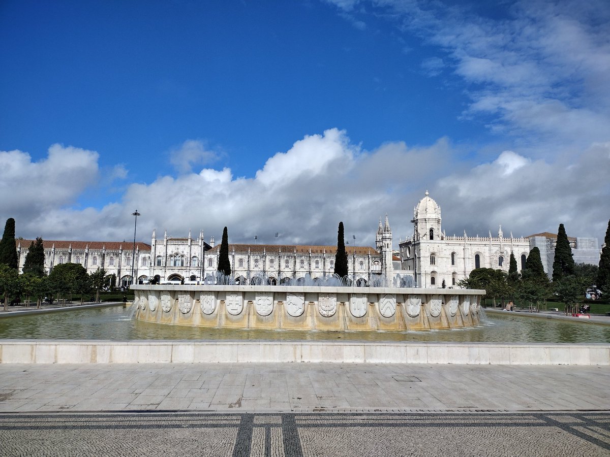 So excited to be here in beautiful Lisbon for the @CancerGrand #FLC23 conference. Excited to talk about molecular imaging in team #CANCAN #YesWeCANCAN