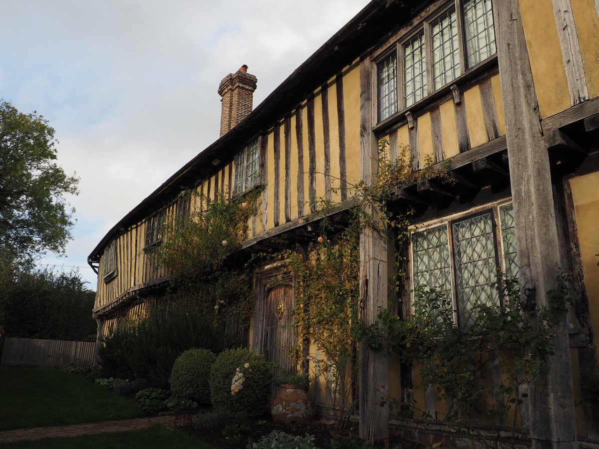 ⚠️Due to high winds, Smallhythe Place will be closed all day on Thursday 2 November ⚠️ Please check our website for updates on re-opening @southeastNT