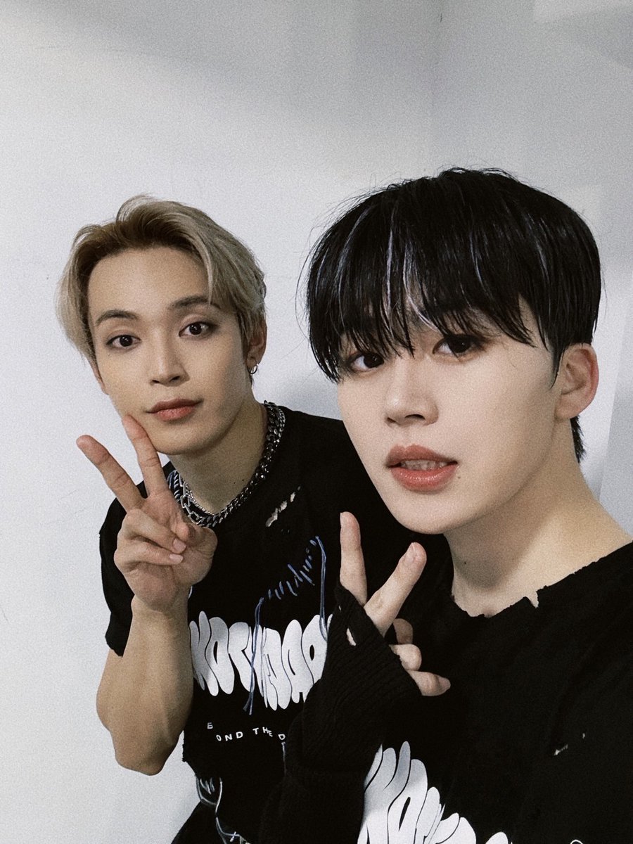 official_jo1's tweet photo. [#木全翔也]
Thank you to everyone in Jakarta!!!
luar biasa!!!🎙️

#JO1 #KIMATASYOYA #JO1_ASIATOUR https://t.co/MPmBh7JqCv