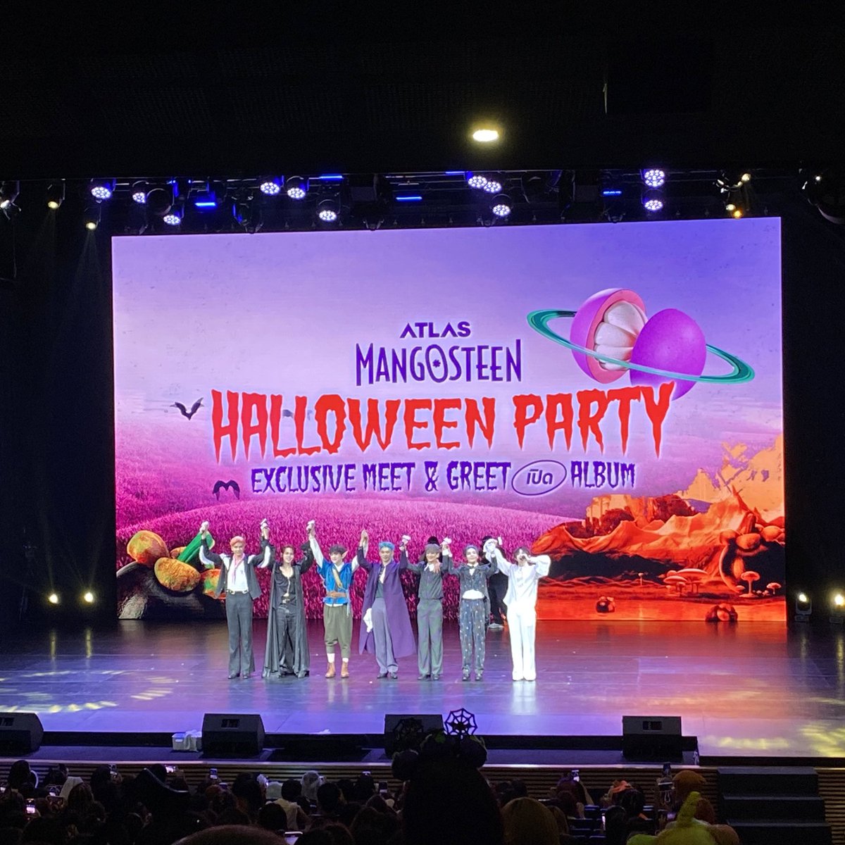 chazdacheese's tweet photo. Debut ครั้งแรก                Fanmeet ครั้งแรก

#4EVEDEBUT   #HalloweenMeetATLAS 
#4EVE                               #ATLAS_TH https://t.co/ozUWbWYEjF
