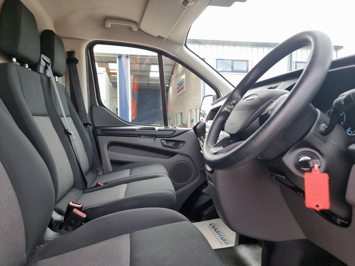 MotusSelectUK's tweet photo. 📢VAN OF THE WEEK📢

Used 2019 Ford Transit Custom, featuring:

🚗High Roof
🪵Wood Panelling
🔒Remote Central Locking and more!

Find out more➡️ https://t.co/QA6Oo6zAUE

#VanOfTheWeek #UsedVans #Fordvan #TransitVan #TransitCustom #MotusFord https://t.co/BDwE1z35dl