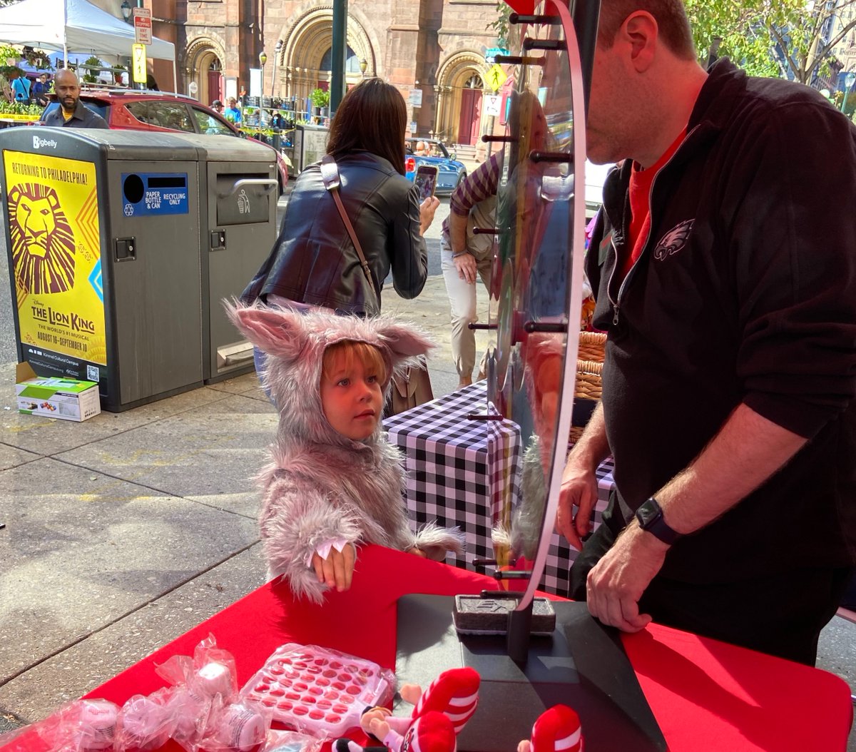 FirstrustBank's tweet photo. We hope everyone had a fantastic Halloween yesterday! 🎃 

Last Saturday, our Rittenhouse Branch was thrilled to host the @RittenhouseRow  Halloween Trick-or-Treat costume contest. Thank you to everyone who joined us and celebrated! 👻

#Halloween2023 #RittRow https://t.co/j4GoH8NraT