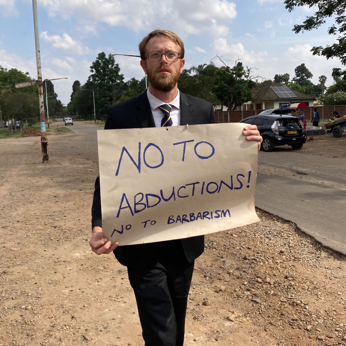 Zimbabweans need to put a stop to EVIL and stop hiding behind political banners‼️ It takes an evil heart to hurt another human being! Taneta nevanhu vanodragger politics into their evil upbringing! To all the Parents please raise your children well and my fellow Zimbabweans it’s