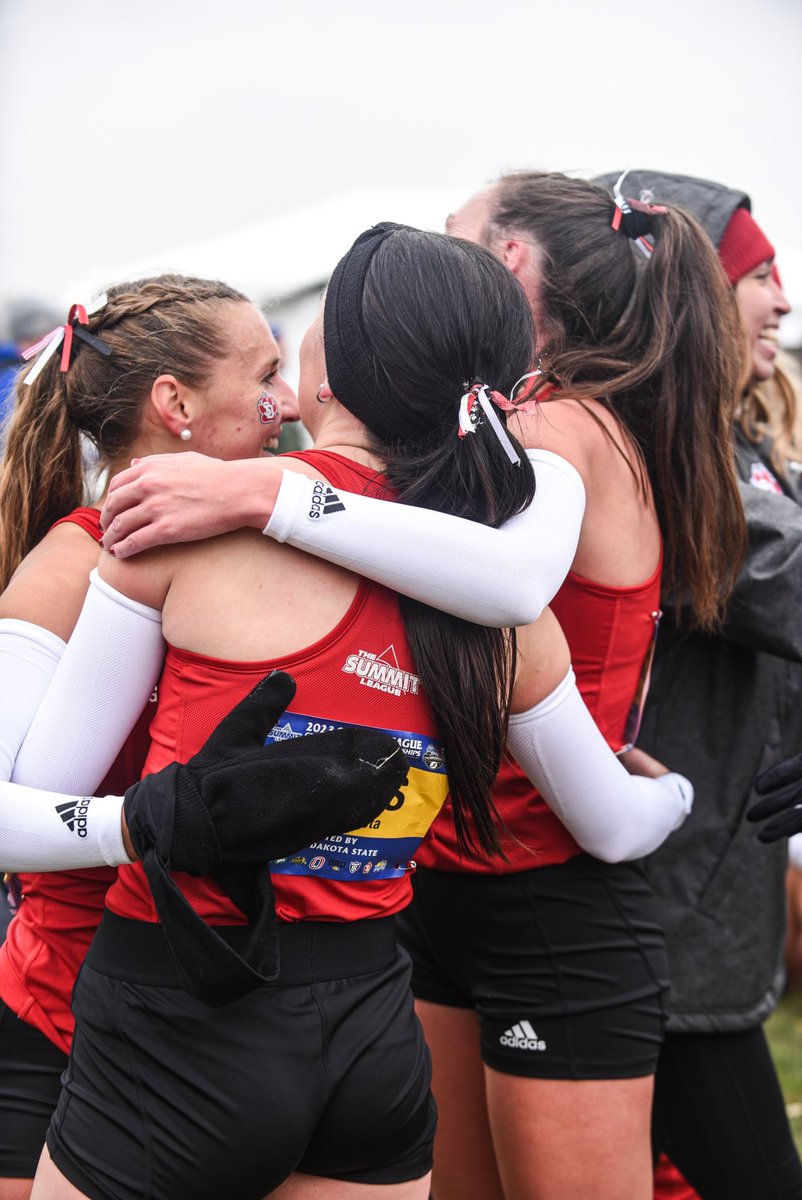 South Dakota Track & Field / Cross Country tweet media