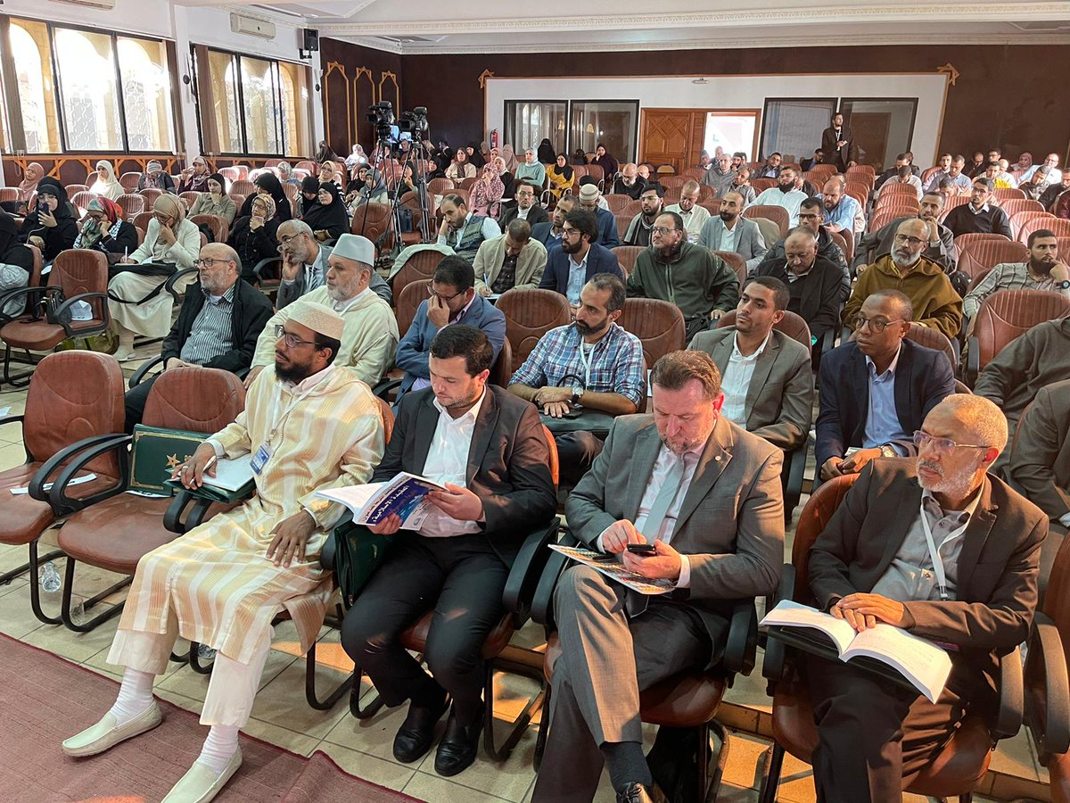 FurqanHeritage's tweet photo. Happening Now:

Scientific course on “Islamic Creed: Maqasid Perspectives (2)

#Maqasid #MaqasidAlShariah #IslamicJurisprudence #IslamicLaw https://t.co/CMCjSOmuwo