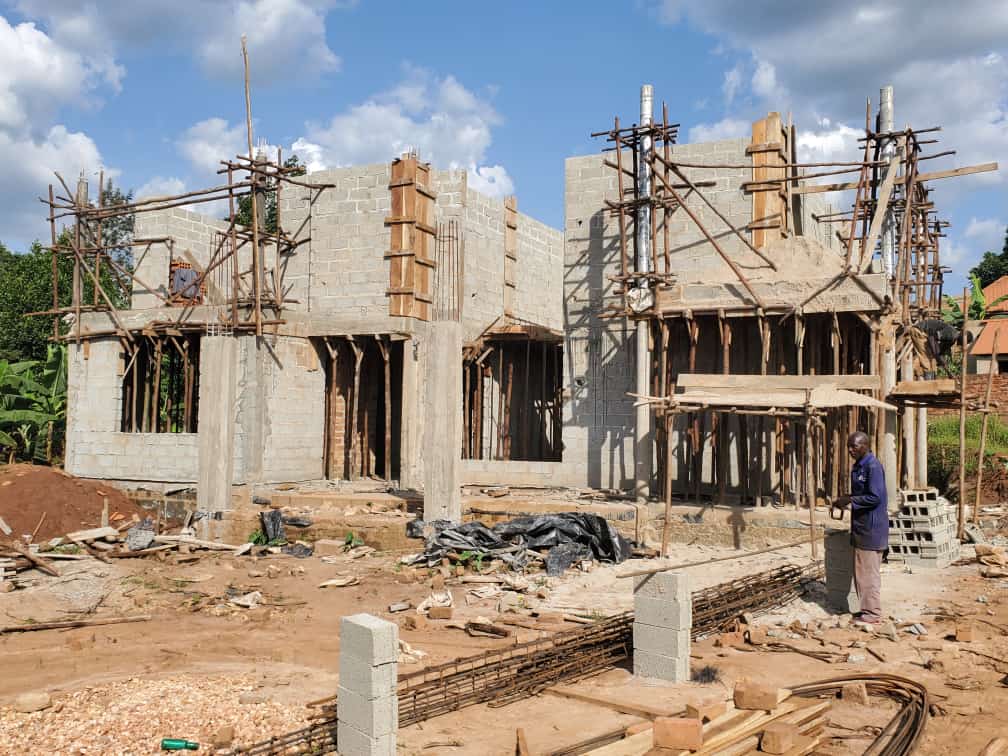 dmpropertiesltd's tweet photo. Design. Build &amp; Sell.
Real Estate. | Housing 
Project location 
Kira - Kitukutwe 
#juukoCons
#Sandbolt. https://t.co/hlOEHoduxa