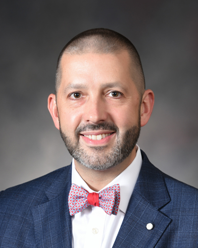 We are overjoyed to announced Dr. Matthew Bush’s first official day as the new Chair of Otolaryngology. Dr. Bush has a vision and passion for caring for the people and communities of Kentucky. #Otolaryngology #OtoResidency @UKYMedicine @ukhealthcare @UK_HealthCare