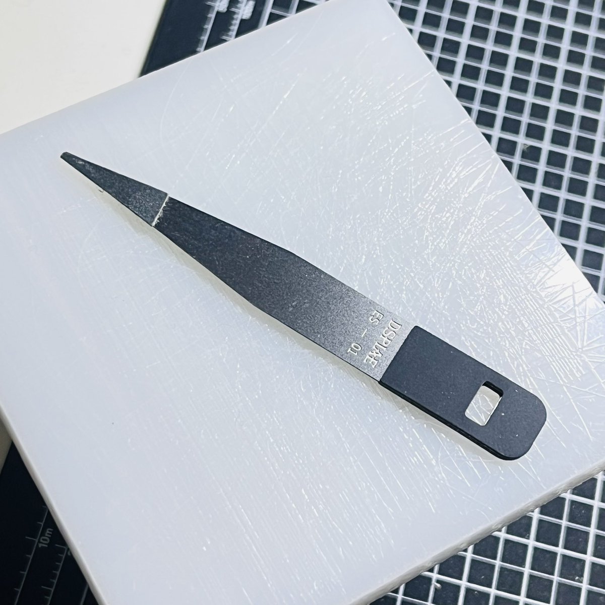 penny_1x's tweet image. #CSヤスリ 
#GUNPRIMER

#sandloop には不向きで厳しい条件だったかな→早々に剥がれてきた

原因は、砥面クリーニングに使う水ﾋﾀﾋﾀメラミンスポンジかな💦
→紙がふやける😅
でもﾋﾀﾋﾀにした方が砥面に優しく粉も舞わずだから…

この使い方ならCSヤスリ１択と。
ﾒﾓﾒﾓ _φ(･_･