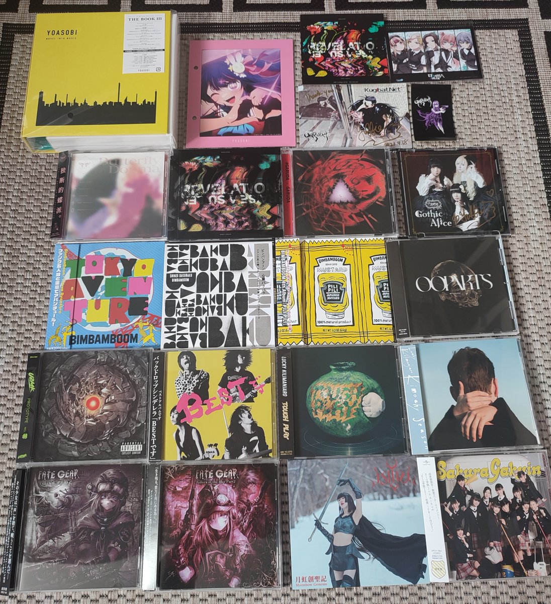 WhatzNewPanda's tweet photo. Kann es etwas besseres geben, als Musik aus Japan?^^
#YOASOBI #TOKYOてふてふ #RAISEASUILEN #GARUDA #ReAlice #BimBamBoom #みすとれす #UZMK #バックドロップシンデレラ #LuckyKilimanjaro #FATEGEAR #Isiliel #SakuraGakuin #CDJapanHaul https://t.co/IiGNHSMniN