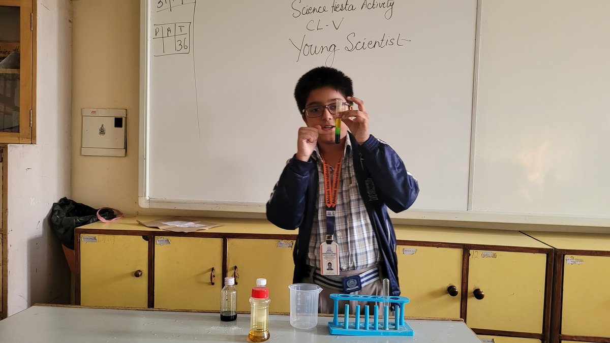 Children of preparatory classes demonstrated experiments and explained scientific principles as part of science fest.#ahlconintl <a href="/ashokkp/">Ashok Pandey</a> <a href="/cbseindia29/">CBSE HQ</a> @Kavita_hm <a href="/pntduggal/">PUNEET DUGGAL</a> <a href="/delhischoolnews/">Delhi School News</a>