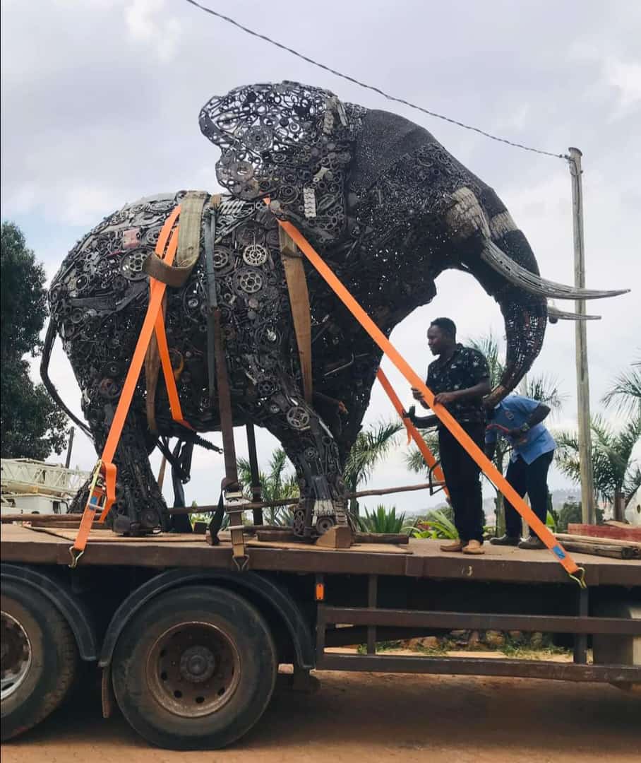 ClimateTalksUg's tweet photo. #Recycling takes a little effort but makes a difference to the #planet.
Recycle ♻️ it up no matter how small it's, it will still create an impact!
Let's recycle ♻️ reuse and repurpose.
#recycling 
#plasticpollution 
#climatetalks https://t.co/wAH0uUBDx3
