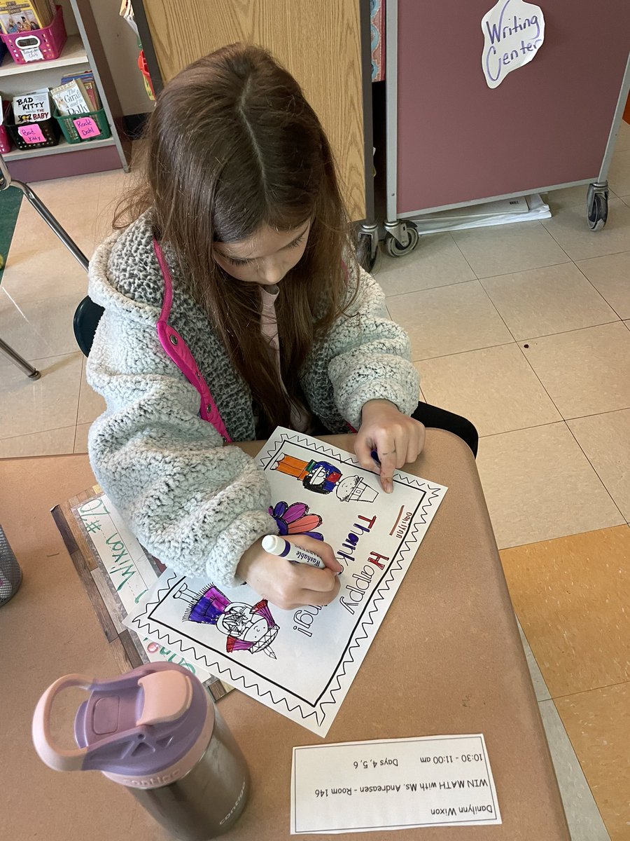 MrsLago_SNIS's tweet photo. Making Thanksgiving placemats for the Nursing Homes in town https://t.co/7NY2oHYHFH