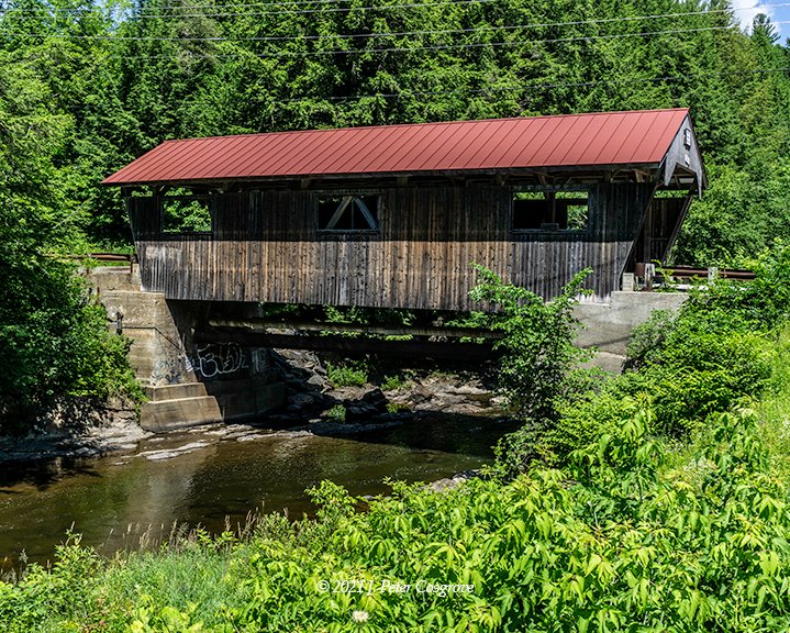 vtcoveredbridge's tweet photo. Bridge of the Day: Power House Bridge in Johnson. In March 2001 the original bridge collapsed due to a heavy snow load. The bridge was rebuilt and opened in June 2002.
#johnsonvt #powerhousecbvt #vtcbsinayear #vermontscoveredbridges #vermontcoveredbridgesociety https://t.co/G1gGJAPnPN