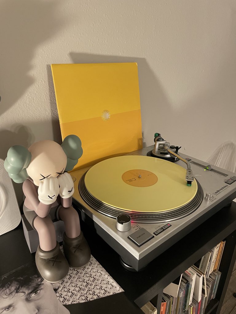 enremolinos's tweet image. #PoderosoTieneFrío 30 años de este disquito, nomas digo.