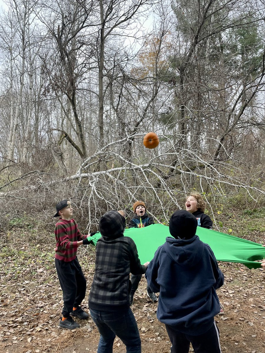 We had a great Halloween! 🎃 we did a mummy competition, pumpkin bowling 🎳, pumpkin slingshot, and pumpkin trampoline.