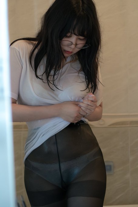 Twitterのコスプレ画像32