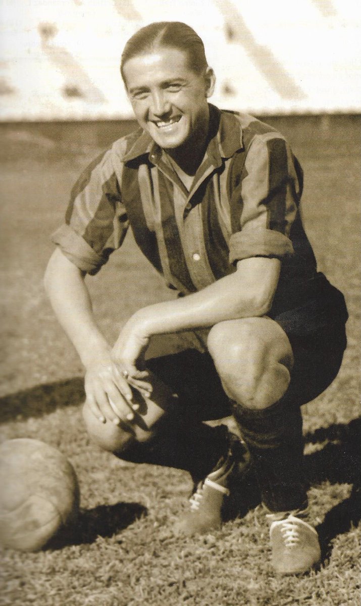 🗓️#UnDíaComoHoy de 1929, <a href="/OficialCAP/">PEÑAROL</a> empataba 1-1 con América RJ 🇧🇷 en amistoso

🏟️Field de Los Pocitos

⚽Juan Peregrino Anselmo

⭐Primera vez que se jugó ante un equipo de la actual República Federativa del Brasil.