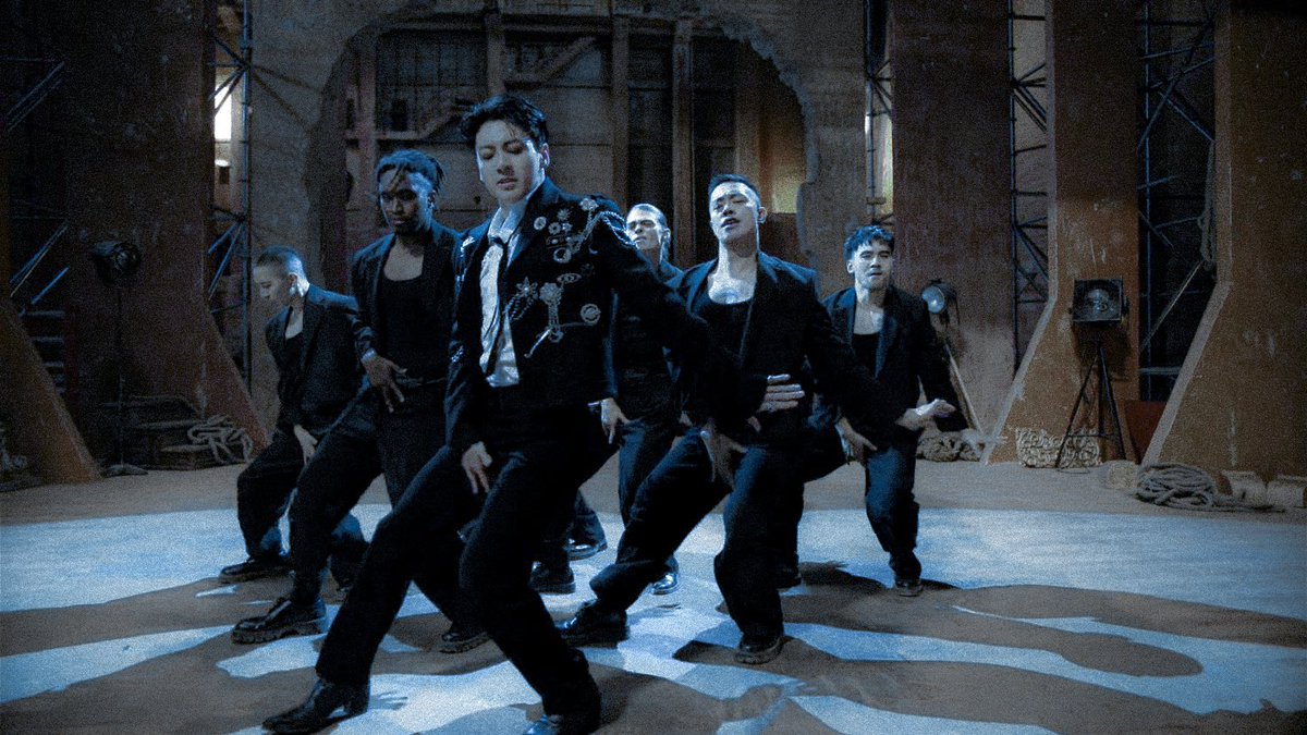 JINK997's tweet image. ༺★༻