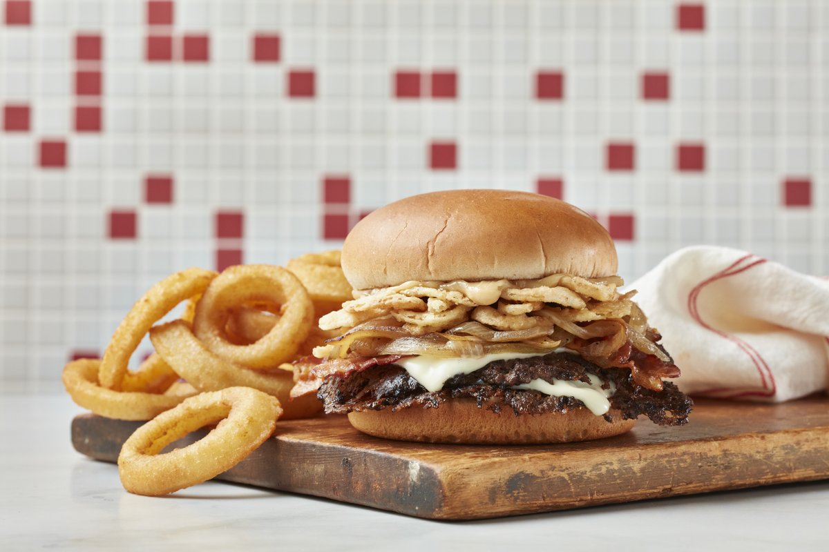 Back by popular demand, the French Onion Steakburger! Made with two sizzling steakburger patties topped with Swiss cheese, caramelized grilled onions, crispy onions, Applewood bacon, and creamy French Onion sauce. Here for a limited time!