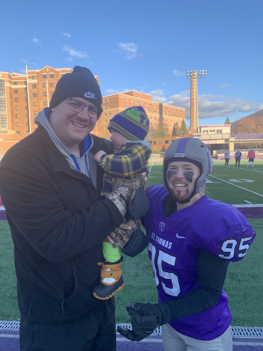 josiececil's tweet photo. These moments make my heart melt!! Tommie football has been so good to our family and they make our little man feel like the coolest kid around! 💜🏈 @t_olson_77  @UST_Football https://t.co/LLm4dbv8uO