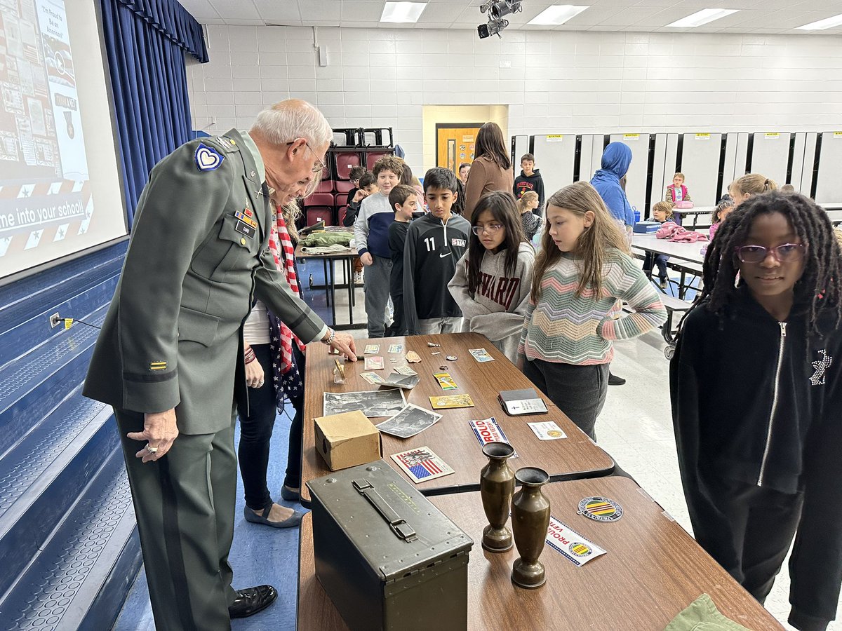 Miss Dworzycki ✏️ tweet media