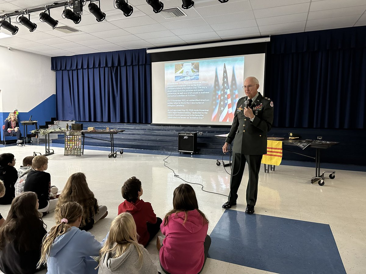 Miss Dworzycki ✏️ tweet media