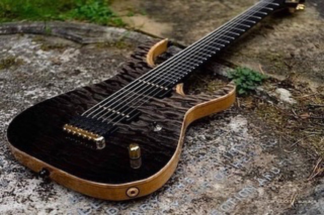 RichliteFretbrd's tweet photo. The beautiful @carillionguitars riff machine for @goonzibfw is such a piece of art!

#makeitwithpaper
#richlitefretboard
#carillionguitars
#handmade
#luthier
#madeinengland
#sustainable 
#guitar
#whatsonyourbench https://t.co/szu9WnkYD8