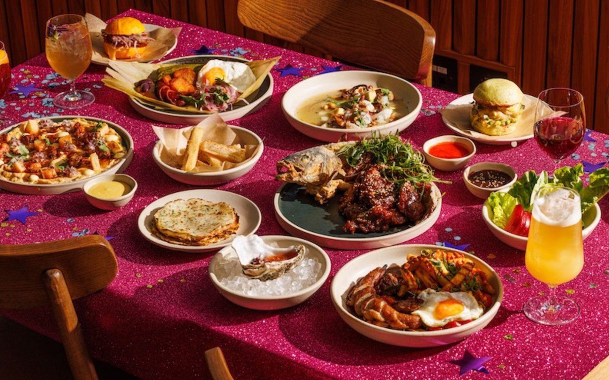 Drag brunch is coming to Llama Inn and it's all kicking off with <a href="/TeTeBangSOS/">TeTeBang</a> and friends ow.ly/nnvx50Q32xy