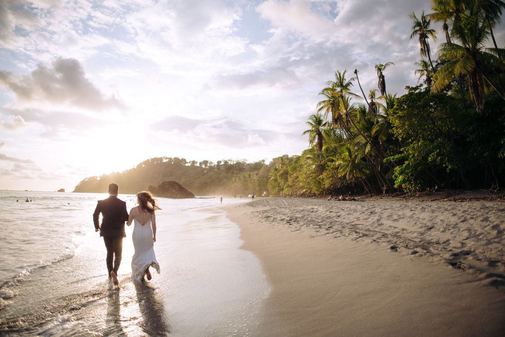 Beach Photoshoot 📸
•
•
•
Captured by: @jonathanyonkersphotography

#costaricaweddingplanner #costaricaweddings #CostaRica #DestinationWedding #DestinationWeddingCostaRica #DestinationWeddingPlanner #WeddingCoordinator #WeddingAbroad #TropicalWedding #Paradis...