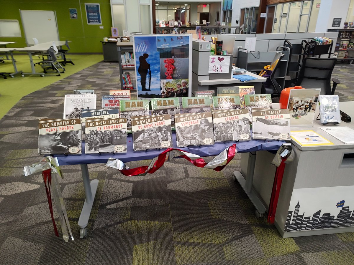 mbm_llc's tweet image. The library assistant, Ms. Smith, made this awesome Veterans Day display. Great  work. #hcslibrarymedia #MBMSeahawks